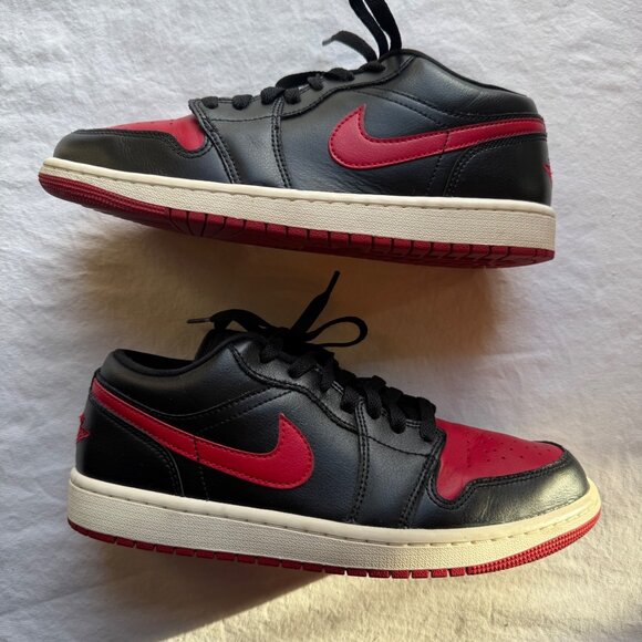 Nike Air Jordan 1 Low Black/Red Retro Sneakers Womens Size 9.5 Leather - Picture 3 of 9